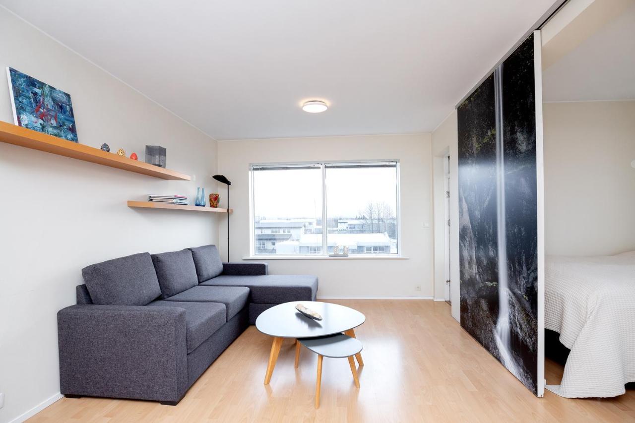 Overlooking The City, Bright & Cozy - Free Parking Рейк'явік Екстер'єр фото